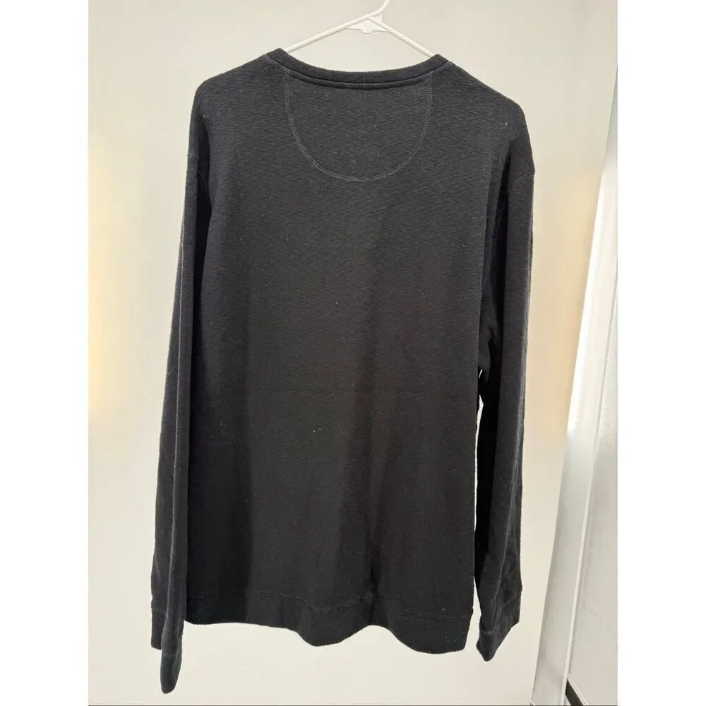 Levi’s Men’s Super Soft black sweater XL